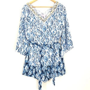 Lilly Pulitzer size 2 absolutely gorgeous shell top with beading detail and tie